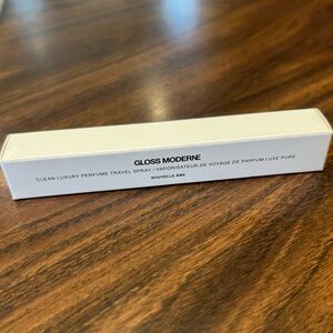 NEW IN BOX $50 Gloss Moderne womens eau de parfum travel spray nouvelle ame
